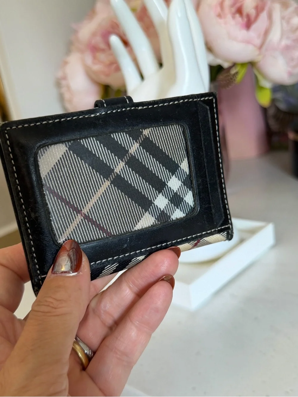 Burberry plaid Check Snap Wallet - Black & Cream like new COA